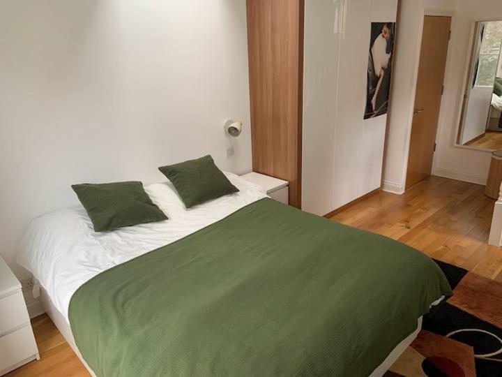 Lovely Spacious 1-Bedroom Flat In Tufnell Park Close To Central Londra Dış mekan fotoğraf