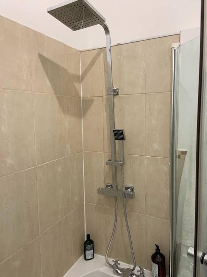 Lovely Spacious 1-Bedroom Flat In Tufnell Park Close To Central Londra Dış mekan fotoğraf