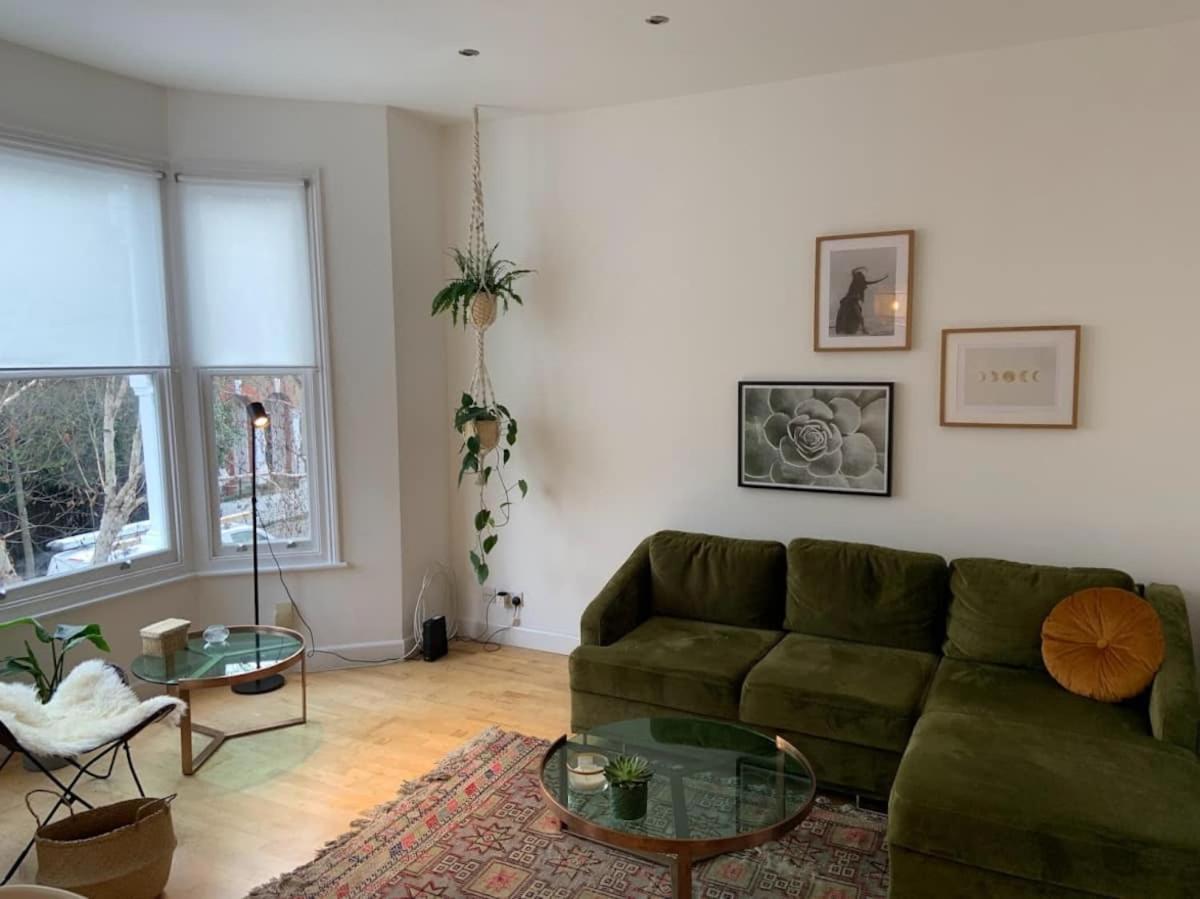 Lovely Spacious 1-Bedroom Flat In Tufnell Park Close To Central Londra Dış mekan fotoğraf