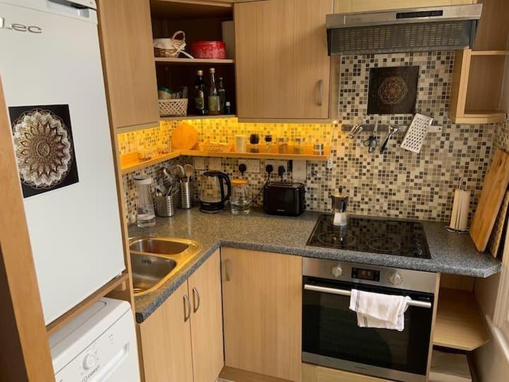 Lovely Spacious 1-Bedroom Flat In Tufnell Park Close To Central Londra Dış mekan fotoğraf